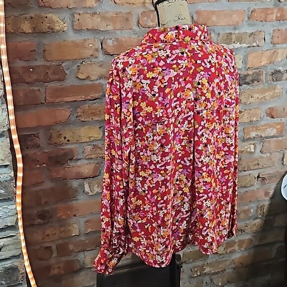 Sanctuary Red floral top size 2X - Picture 8 of 12